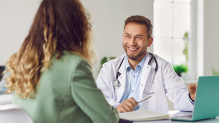 Médecin et patiente