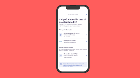 Uno smartphone con un'app per assistenza medica in lingua tedesca su sfondo rosa. Lo schermo mostra le opzioni per le farmacie convenzionate, la telemedicina e un elenco di medici, con un pulsante blu di emergenza nella parte inferiore.