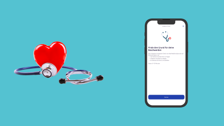 À gauche, on voit un cœur rouge avec un stéthoscope ; à droite, un smartphone affichant l'écran d'une application médicale allemande, le tout sur un fond turquoise.